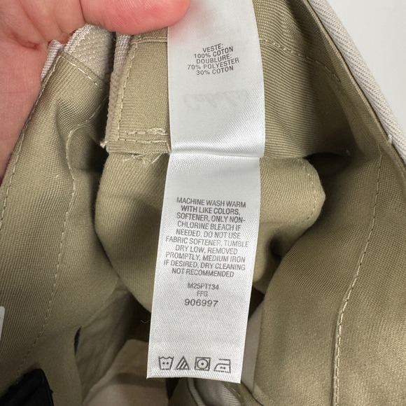 Cabelas Mens Stone Wrinkle-Free Straight Fit Pleated Front Pants 44x30 - FLAWS - Picture 6 of 16